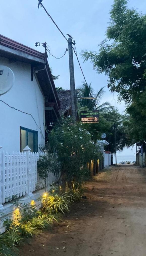 Ceylon Beach Haven Uppuveli Trincomalee Luaran gambar